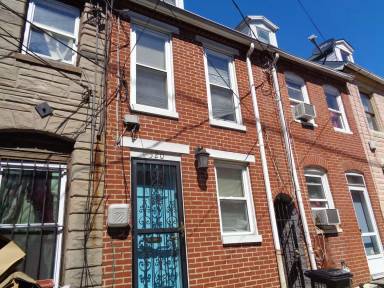 Main picture of 520 S Durham St