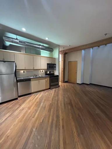 Main picture of 1318 W Broad St
