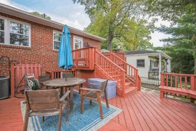 Main picture of 1004 Stirling Rd