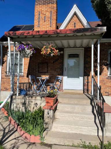 Main picture of 3423 N Saint Paul St