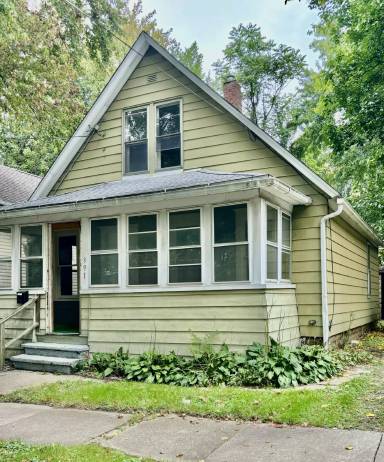 Main picture of 391 E Voris St