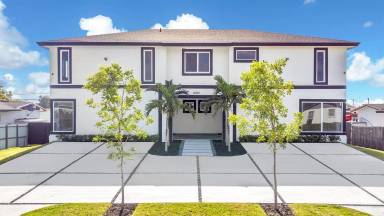 Main picture of 16315 SW 107th Ave