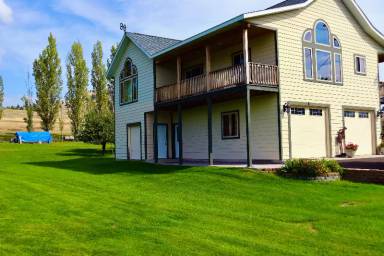 Main picture of 26470 Old US Highway 93