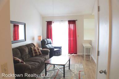 Main picture of 1319 Bradley Dr