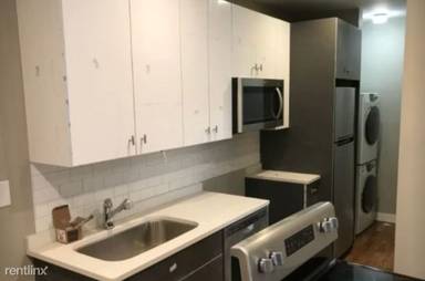 Main picture of 4625 S Drexel Blvd