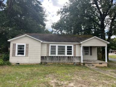Main picture of 1107 W Calhoun