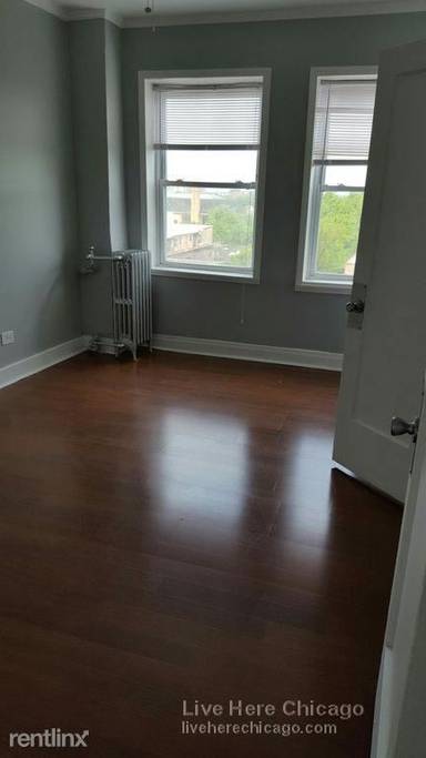 Main picture of 6930,6954,6971,6975 N Greenview Ave Apartments