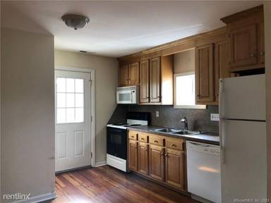 Main picture of 223 Washington St