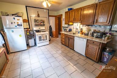 Main picture of 109 Lexington St