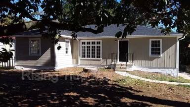 Main picture of 605 Robison Dr