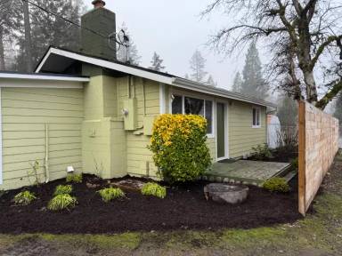 Main picture of 2000 Lampman Rd