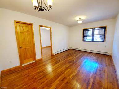 Main picture of 1721 10th Ave