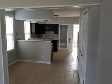 Main picture of 2406 Electric St