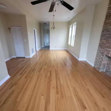 Main picture of 4719 W Erie St