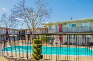 Main picture of Hillcrest Apartments