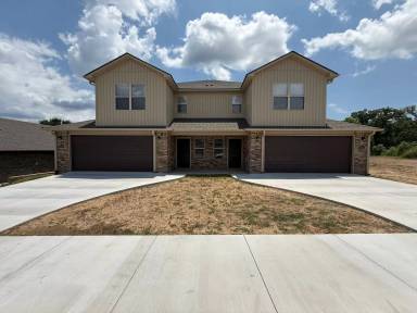 Main picture of 9006 Sandra Way