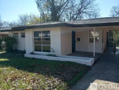 Main picture of 1214 Adelaide Dr