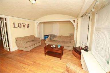 Main picture of 3043 N Farwell Ave