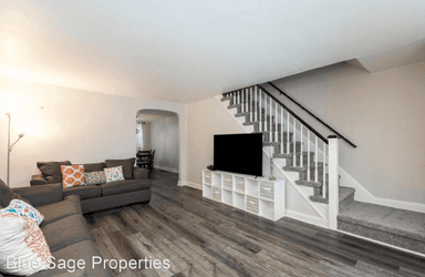 Main picture of 271 Woodbridge Rd