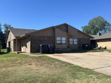 Main picture of 2834 SE 55th St