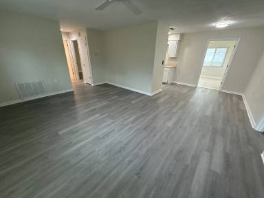 Main picture of 227 S Lee St