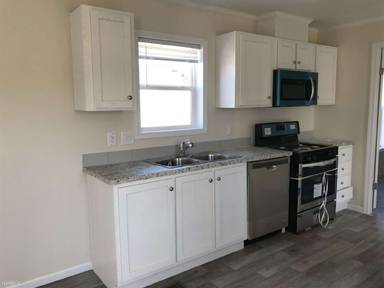Main picture of Holiday Mobile Home Court