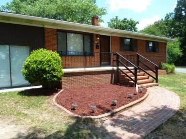 Main picture of 117 Barnes St