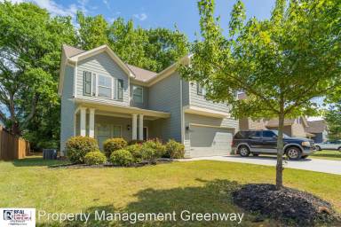 Main picture of 383 Pickfair Ave SW