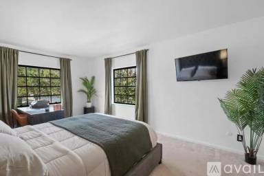 Main picture of 160 Cypress Club Dr