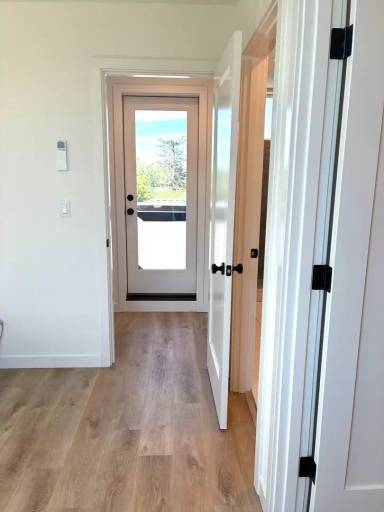 Main picture of 2925 39th Ave SW