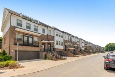 Main picture of 17019 Soho Dr