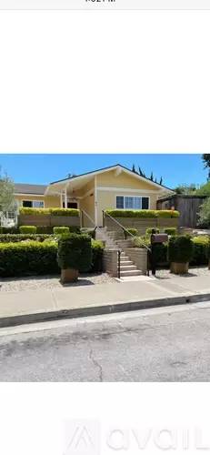 Main picture of 832 Clemens Way
