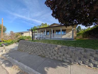 Main picture of 2205 SW Perkins Ave