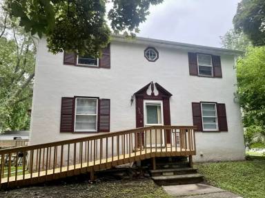 Main picture of 949 Kellogg St