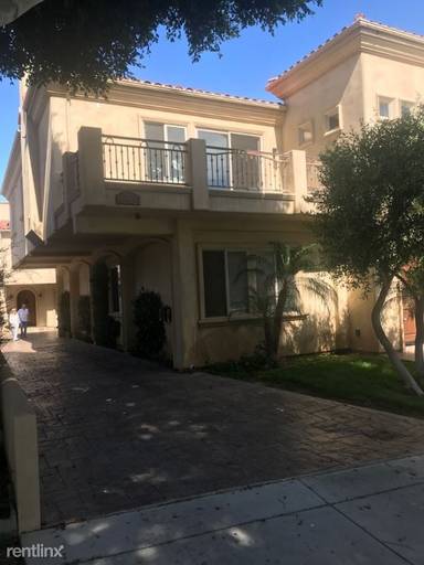 Main picture of 227 S Juanita Ave