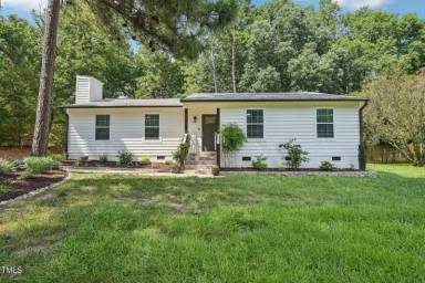 Main picture of 1104 Suterland Rd
