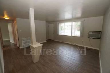 Main picture of 673-677 Miller Ct
