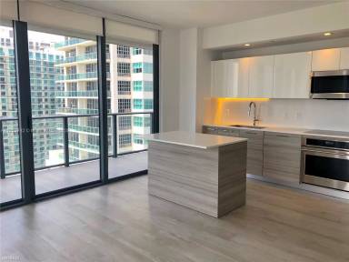 Main picture of 101 NE 34th St