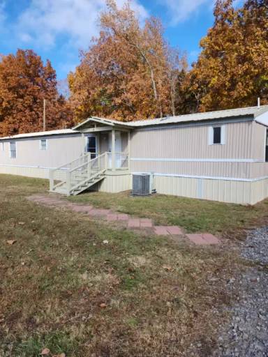 Main picture of 18 Ryan Dr