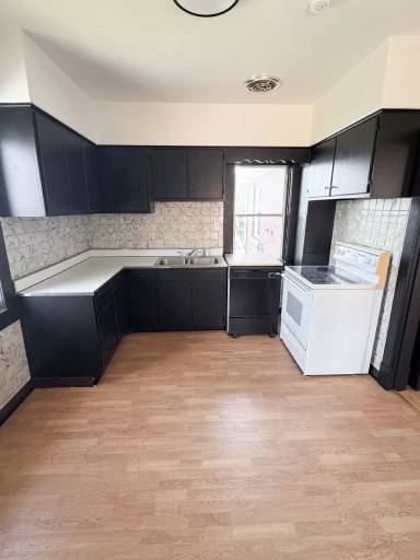 Main picture of 309 N Diamond St