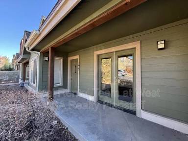 Main picture of 1423 E Payton Way