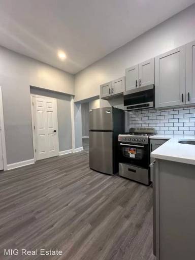 Main picture of 406 Communipaw Ave