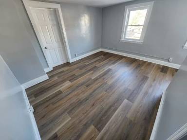 Main picture of 396 Church St