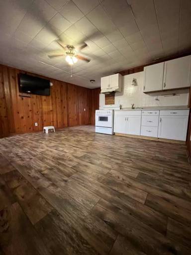 Main picture of 4215 Highway 178 W