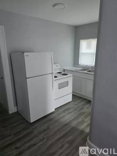 Main picture of 31 S Gladstone Ave