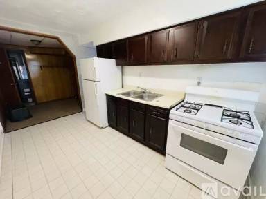 Main picture of 335 Hemlock Dr
