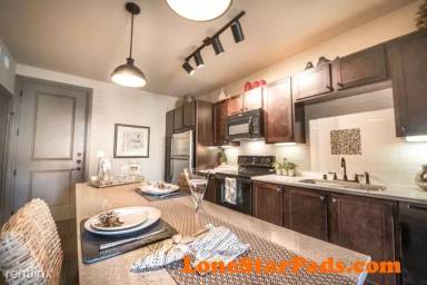 Main picture of Union At Carrollton Square Apartments
