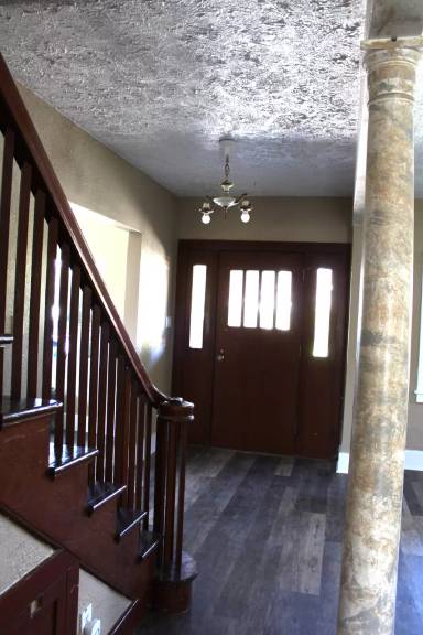Main picture of 818-820 D St