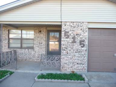 Main picture of 515 SW 69th St