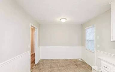 Main picture of 3106 Calumet Cir NW